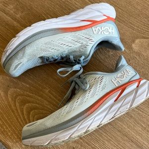 Baby Blue Hoka Clifton’s - Size 8 - Great Condition